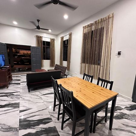 Bangi Utara Villa กาจัง ภายนอก รูปภาพ