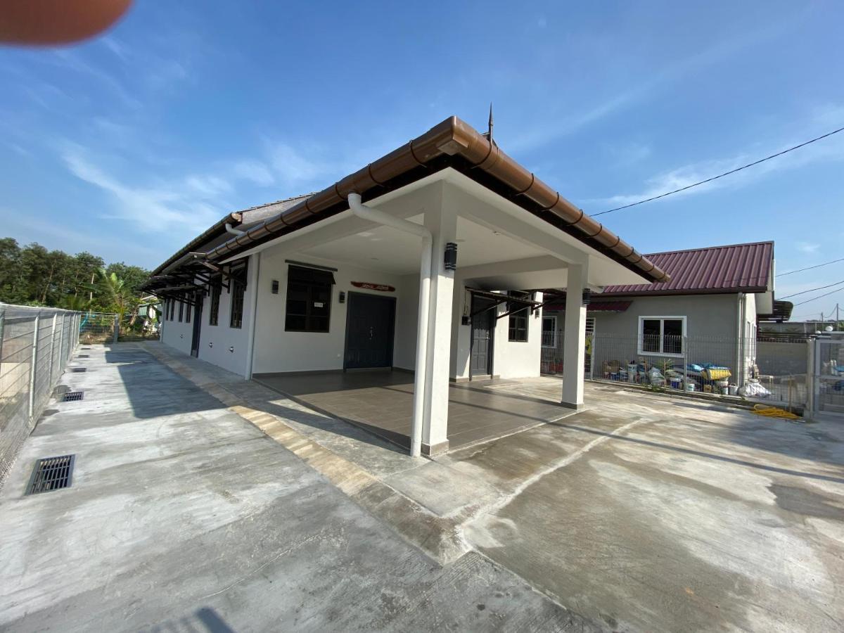 Bangi Utara Villa กาจัง ภายนอก รูปภาพ
