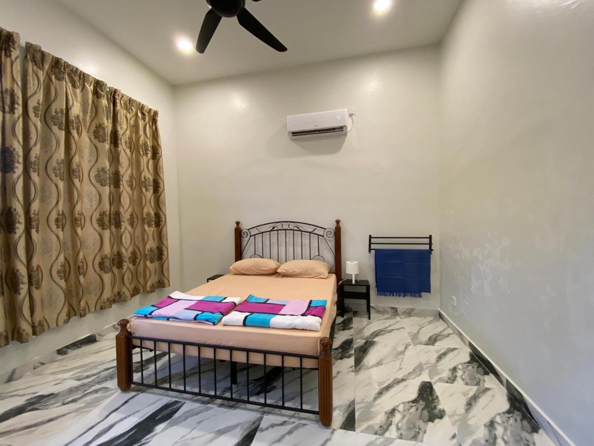 Bangi Utara Villa กาจัง ภายนอก รูปภาพ