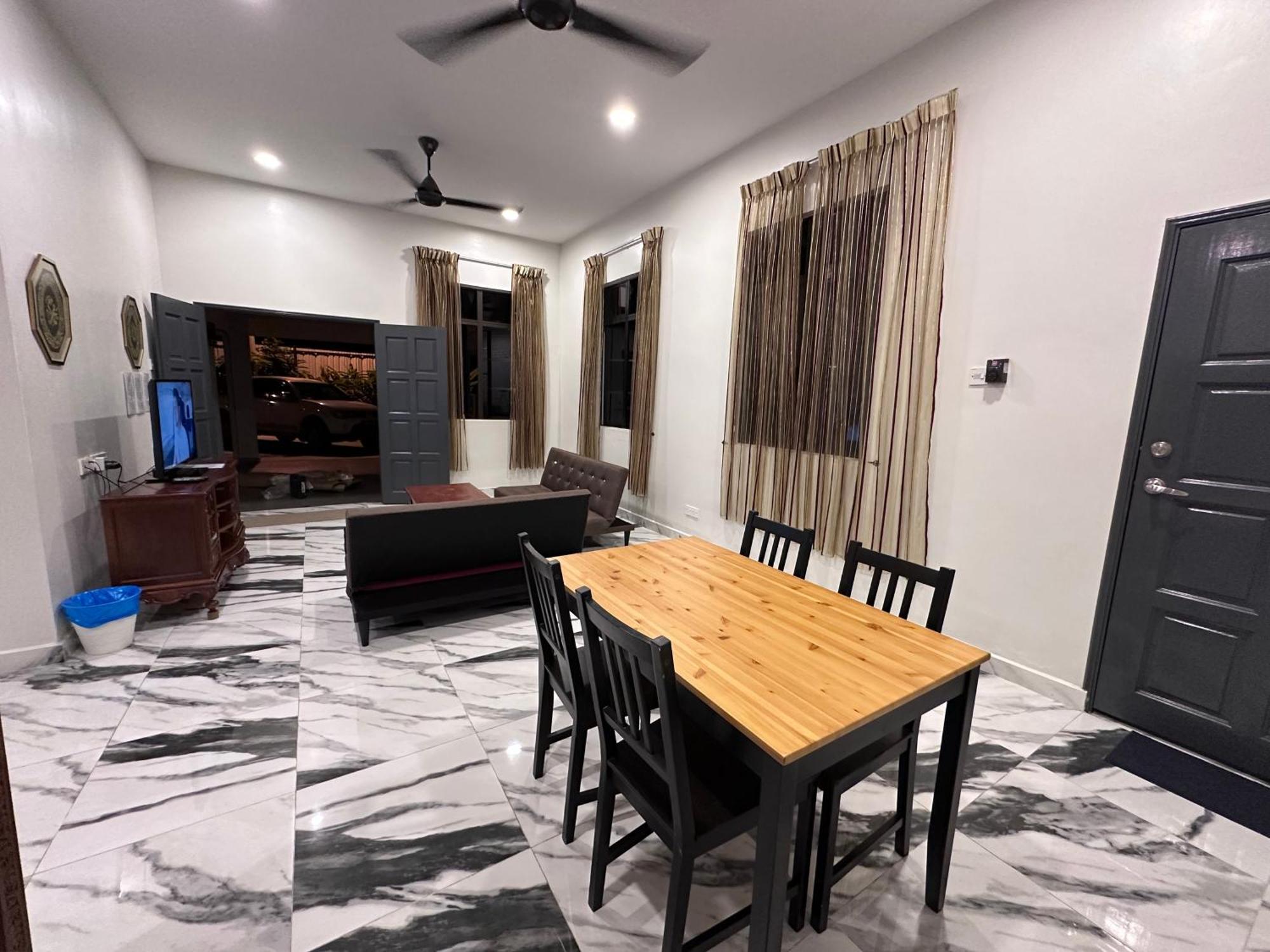 Bangi Utara Villa กาจัง ภายนอก รูปภาพ